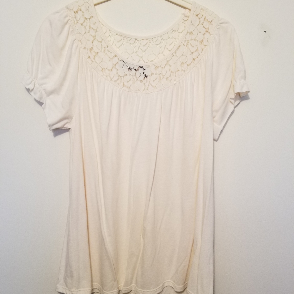 Apt. 9 Top
